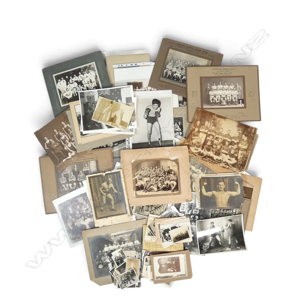 LGE COLLECTION WAR PHOTOGRAPHS & POSTCARDS: 'Tea Time. Trentham Camp' + 'Kiwis 1914-1918 photo taken Back Theatre Royal  Image 1++